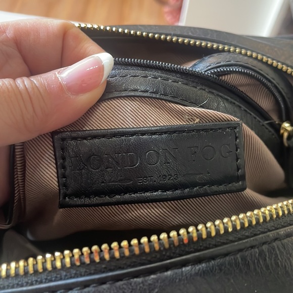 London Fog leather purse - Picture 9 of 10